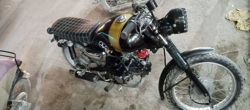 cafe racer 2009 all ohk h 1 rp ka be Kam nhi h bike Mai 6