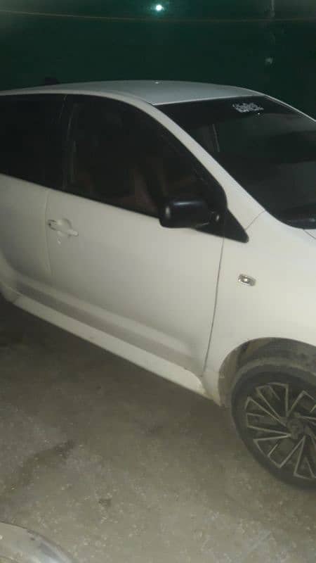 Toyota IST 2002 14