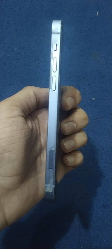 iphone 12 good condition 1