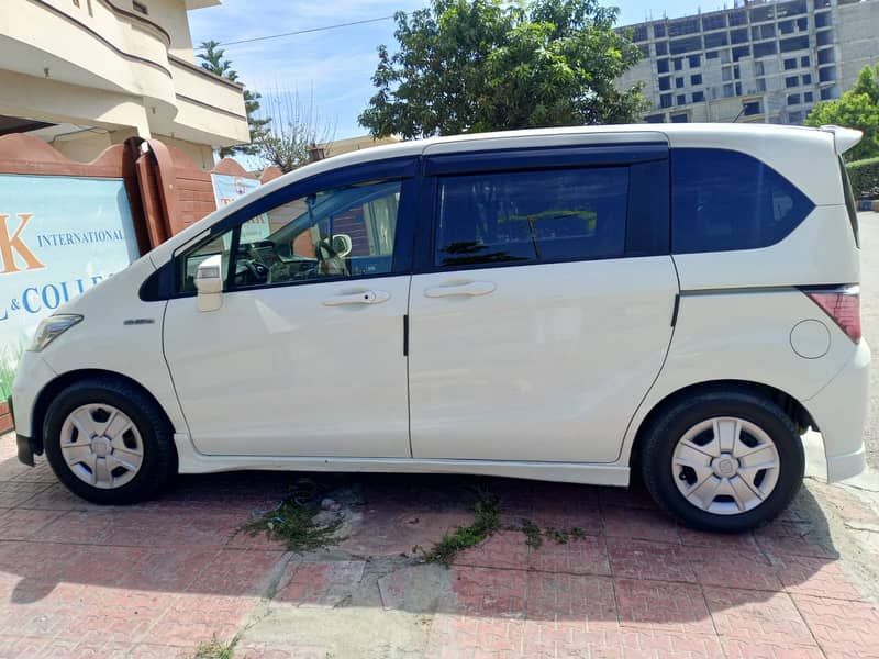 Honda Freed Hybrid 2011/2016 1