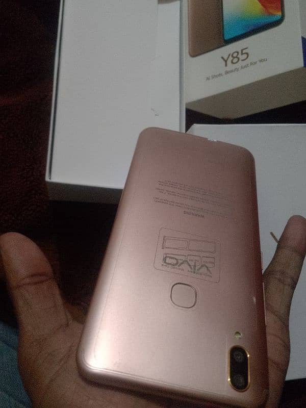 Vivo Y85 4GB 64GB with box 3