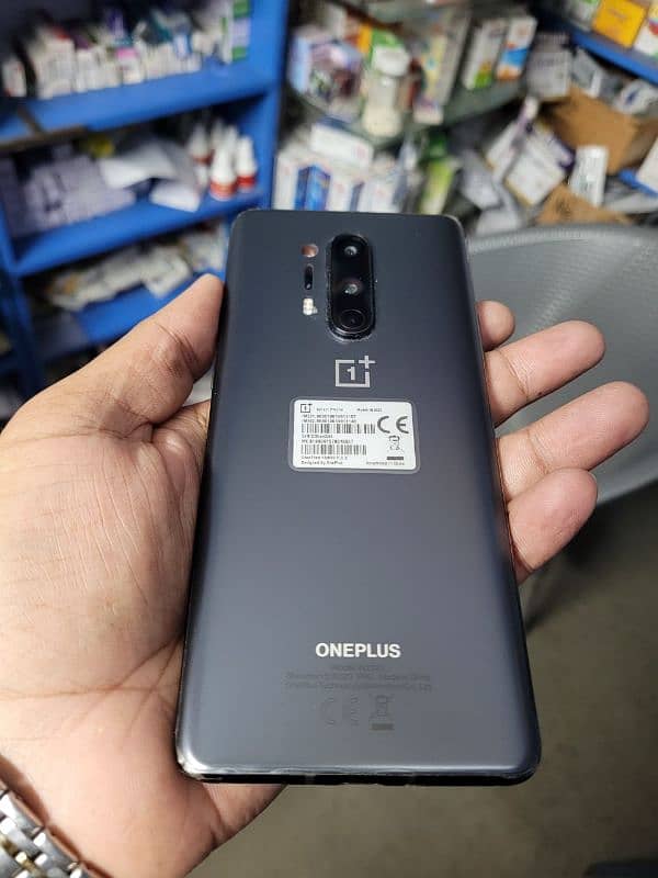 one plus 8pro 1