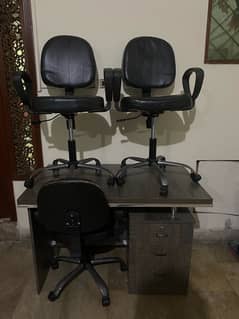 office computer chairs abd table