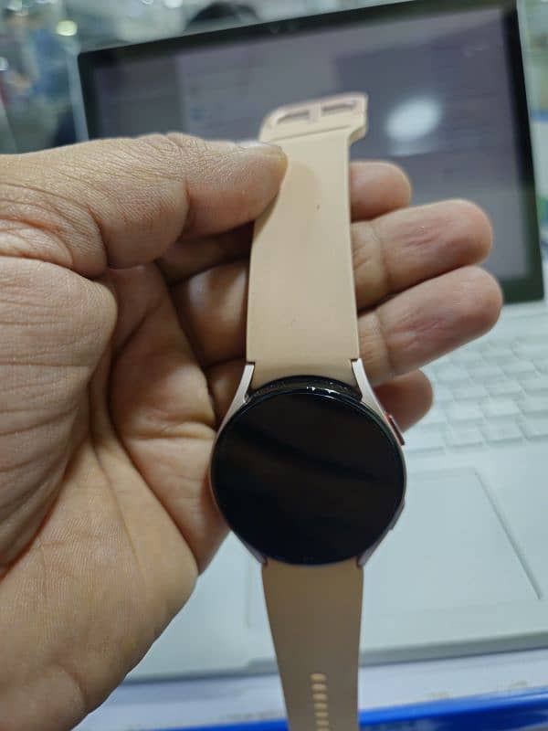 Samsung watch 540mm. . minor used pink Gold 0