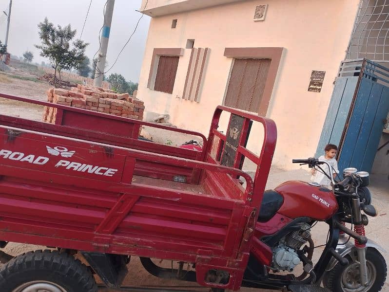 Good condition Road Prince 150cc loader Rickshaw for sale. 0