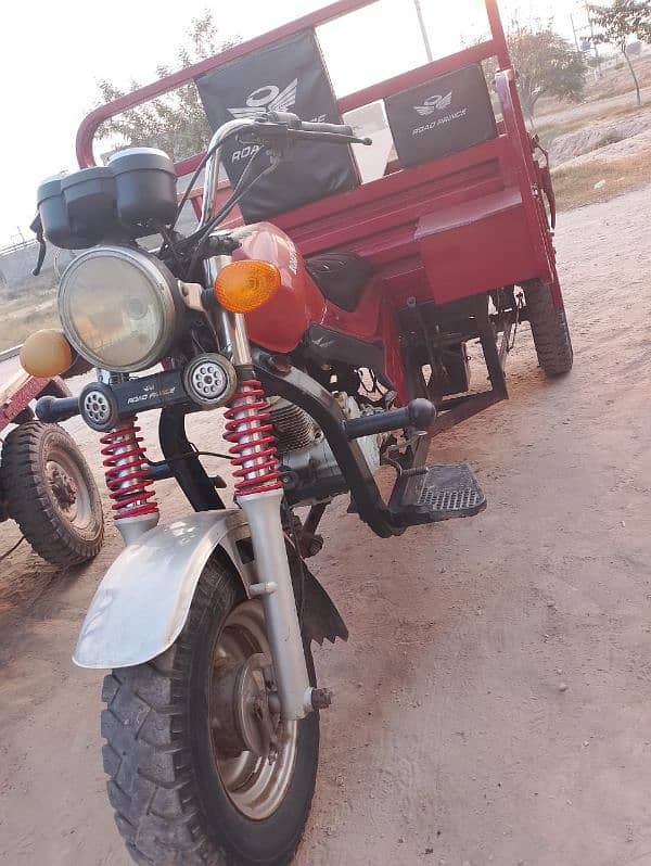 Good condition Road Prince 150cc loader Rickshaw for sale. 6