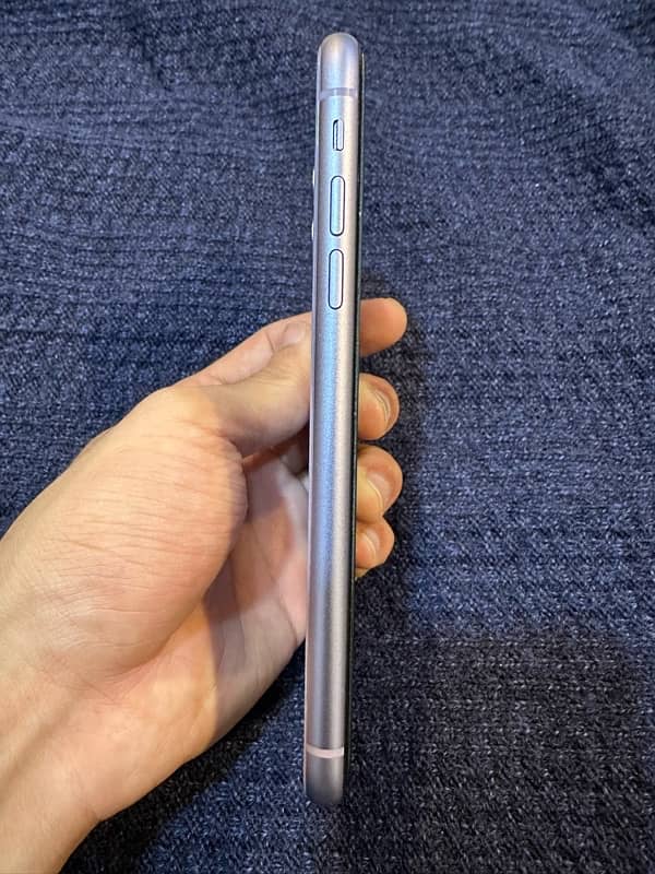 IPHONE 11 256GB PTA APPROVED 7