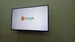 Orange 43"HD LED TV 43C1F Black