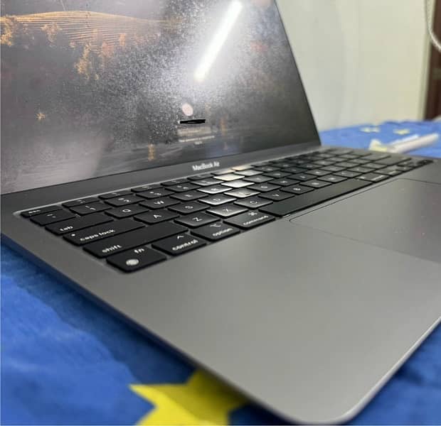 Macbook Air M2 2