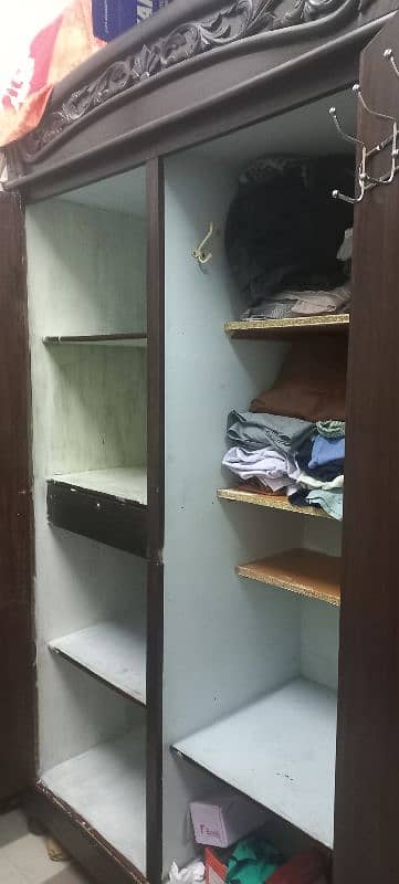 Broad cupboard for sale 3