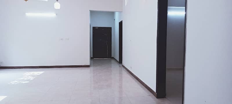 Apartment for Rent in Askari 11 sec-B Lahore 2