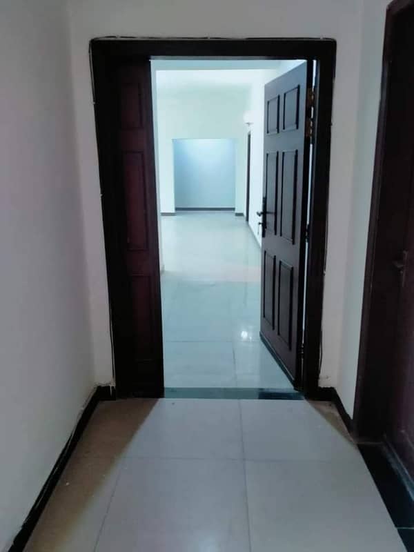 Apartment for Rent in Askari 11 sec-B Lahore 6