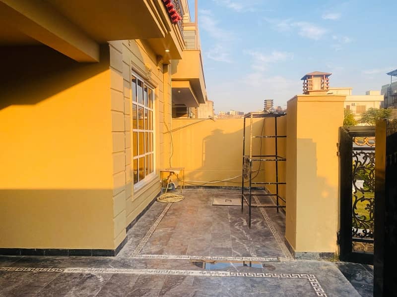 10 Marla House For Sale With Solar In Sector I Phase 8 Bahria Town 4