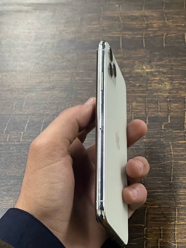 iphone 11 pro max non pta 1