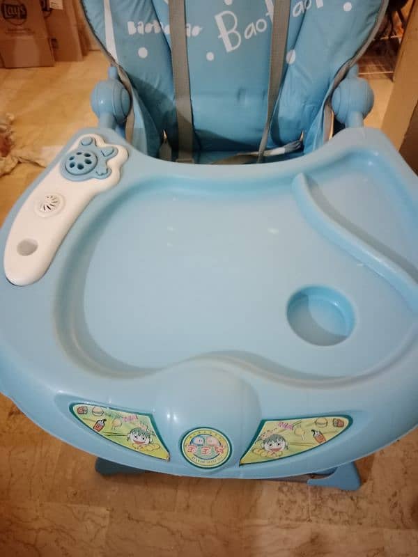 Brand New High chair 3