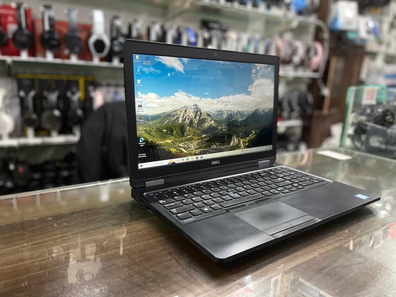 DELL PRECISION 3520 | XEON | QUADCORE | 7 GEN | NVIDIA QUADRO GRAPHCIS 0