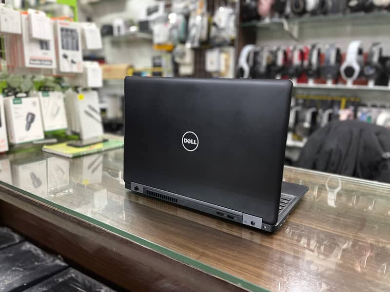 DELL PRECISION 3520 | XEON | QUADCORE | 7 GEN | NVIDIA QUADRO GRAPHCIS 1