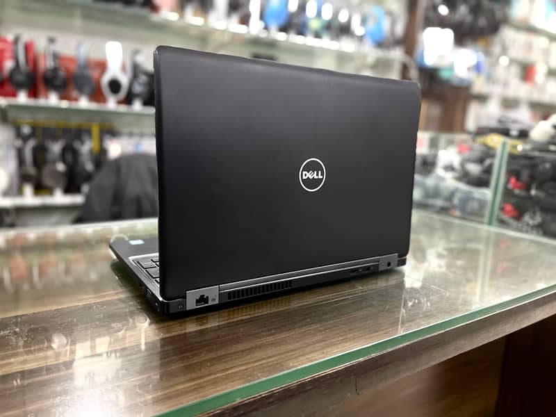 DELL PRECISION 3520 | XEON | QUADCORE | 7 GEN | NVIDIA QUADRO GRAPHCIS 2