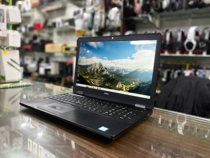 DELL PRECISION 3520 | XEON | QUADCORE | 7 GEN | NVIDIA QUADRO GRAPHCIS 3