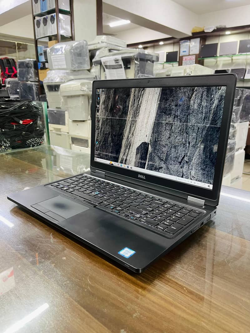 DELL PRECISION 3520 | XEON | QUADCORE | 7 GEN | NVIDIA QUADRO GRAPHCIS 8