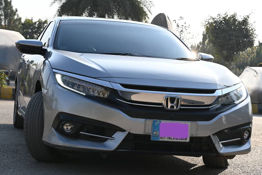 Honda Civic 2019 no touch upss genuine car 0