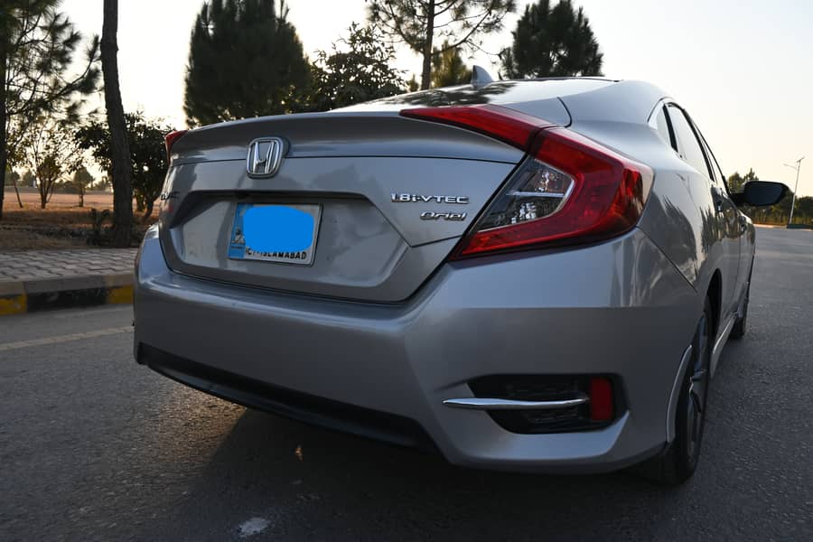 Honda Civic 2019 no touch upss genuine car 12