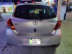 Toyota Vitz 2015