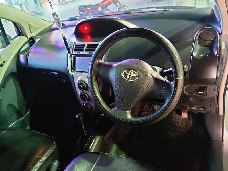 Toyota Vitz 2015 1