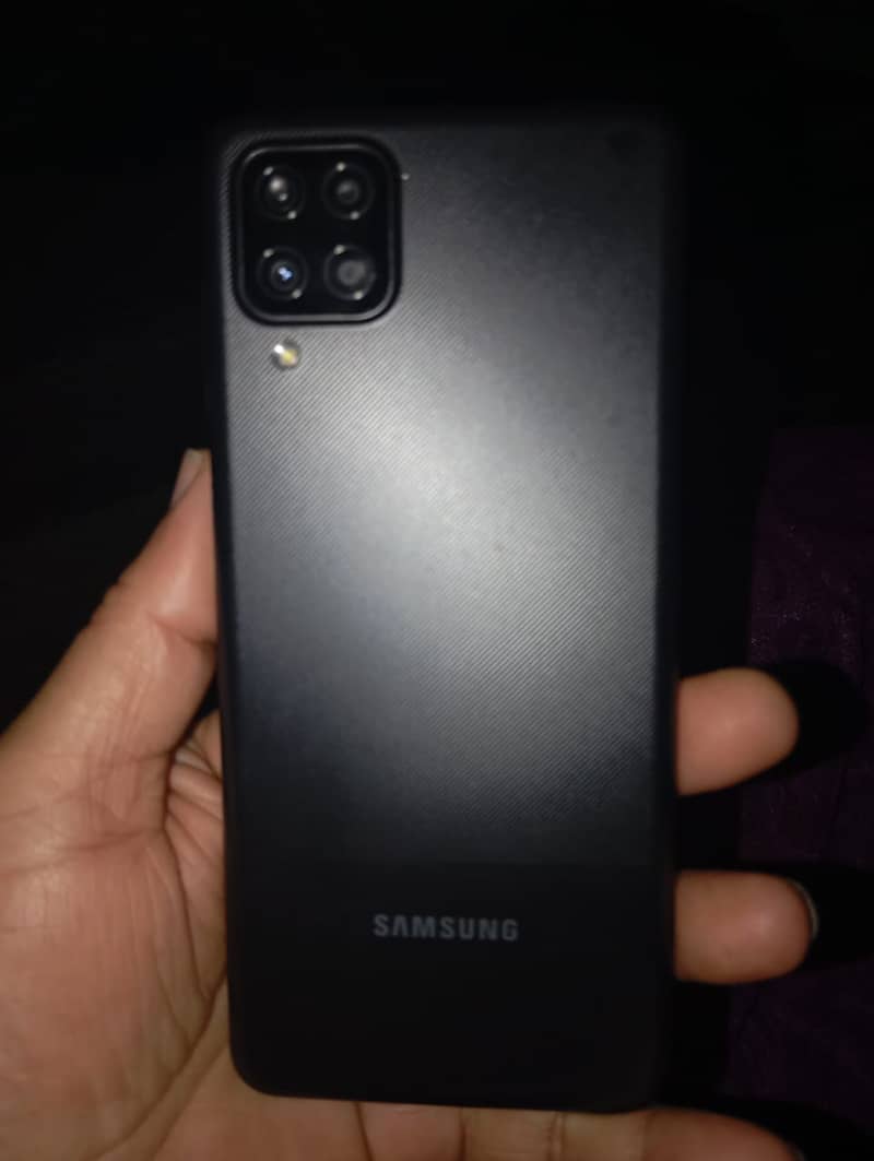 Samsung Mobile A12 1