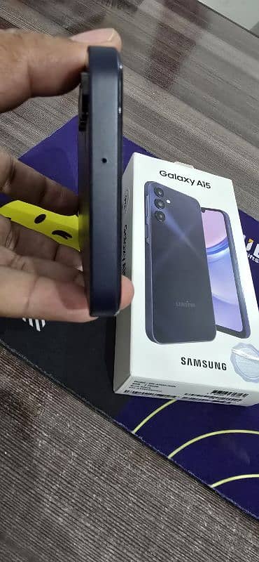 Samsung A15 8/256 Black Blue Colour 5