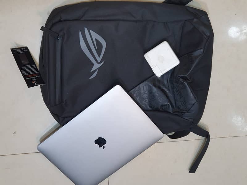 Apple Macbook Pro 15.6 inches with 32GB Ram 3