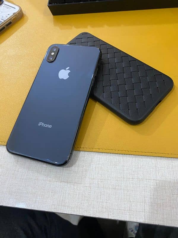 iPhone XS For Sale 1