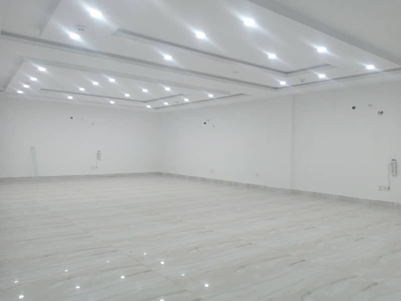 8 Marla Brand New Ground Mezzanine+ Basement Floors For Rent in DHA Lahore Phase 8 Broadway 5