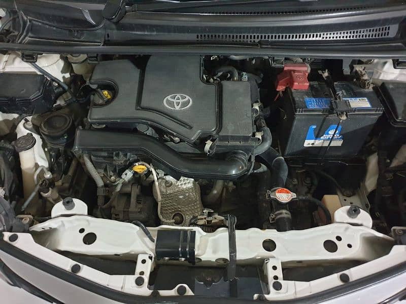 Toyota Vitz 2016 5