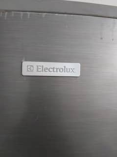 Electrolux Full Size 18 cubic feet Fridge