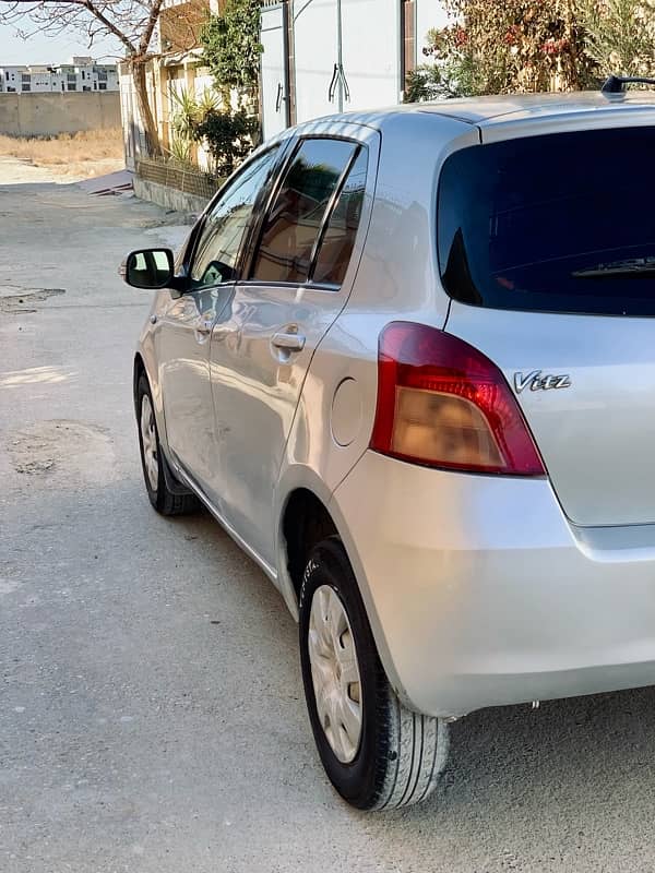 Toyota Vitz 2005 4