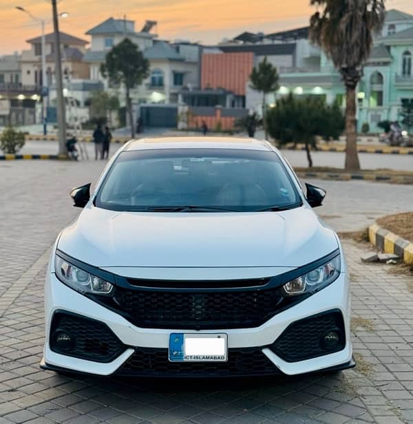 Honda Civic Oriel 2018 0