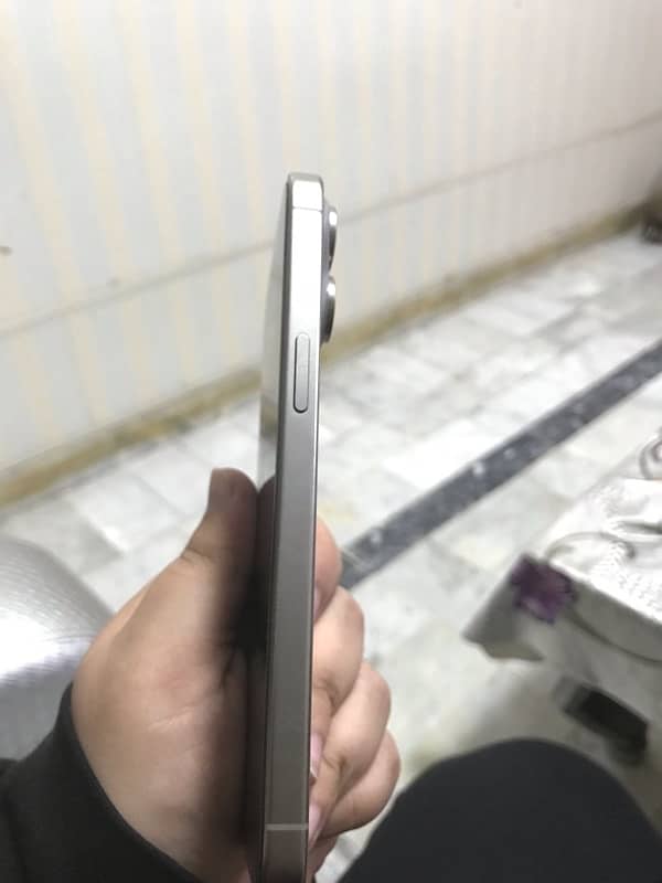 iPhone 15 pro max non pta 2