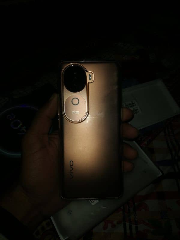 vivo v40 e urjant sale 3