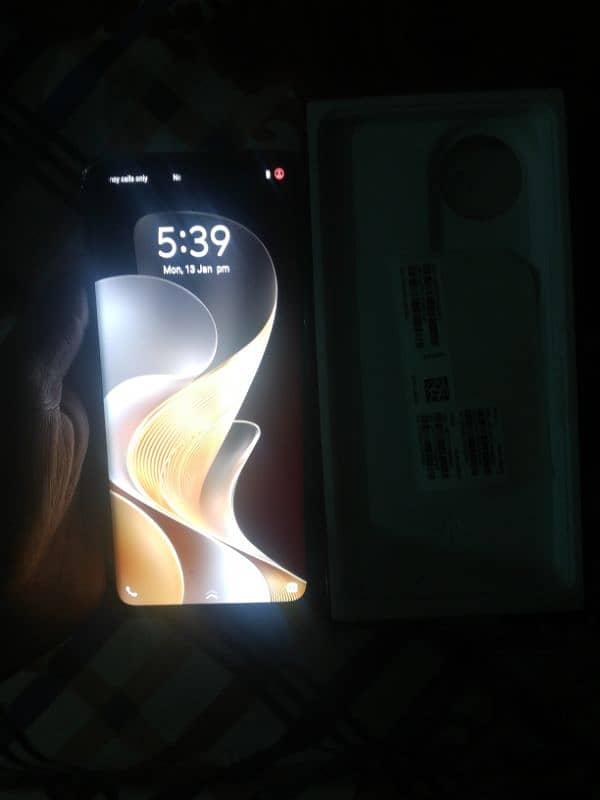 vivo v40 e urjant sale 4