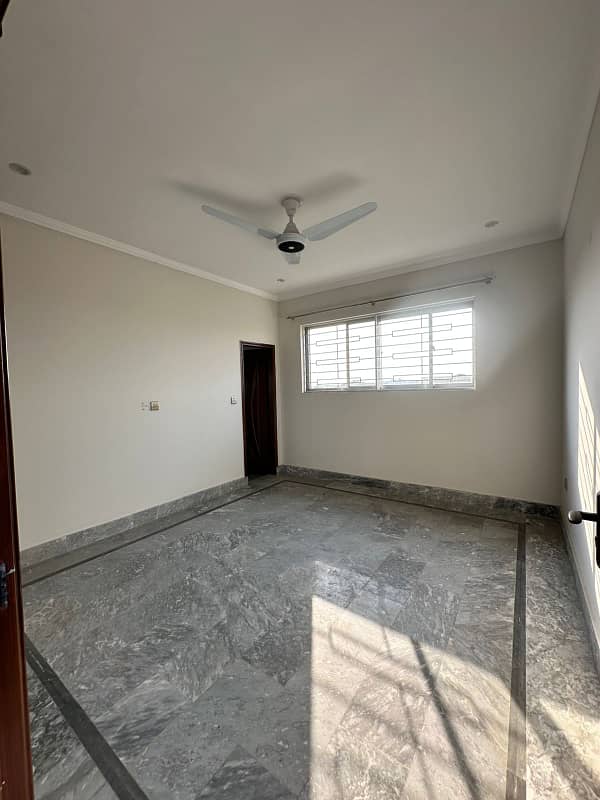 10 MARLA GOOD LOCATION UPPER PORTION AVAILABLE FOR RENT IN WAPDA TOWN PHASE 2 - BLOCK N3 (GAS AVAILABLE) 5