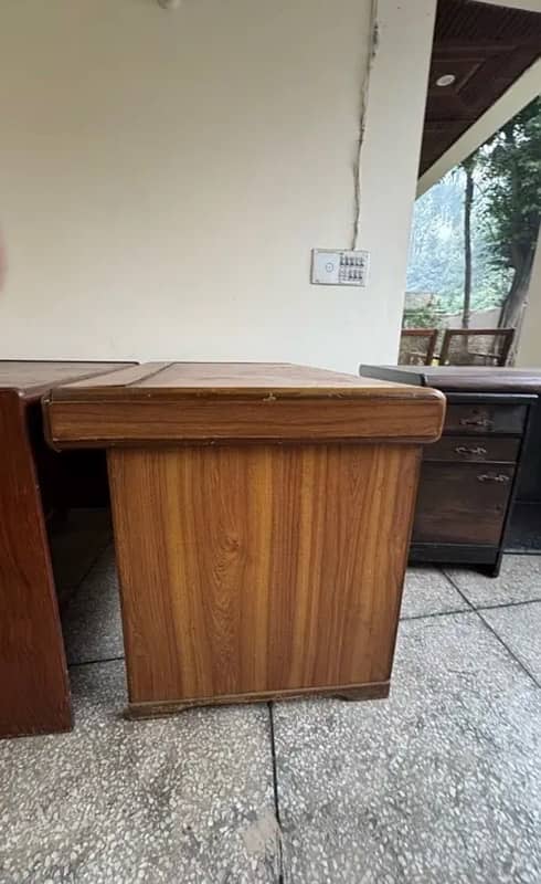 office solid table for sale !!!! 2