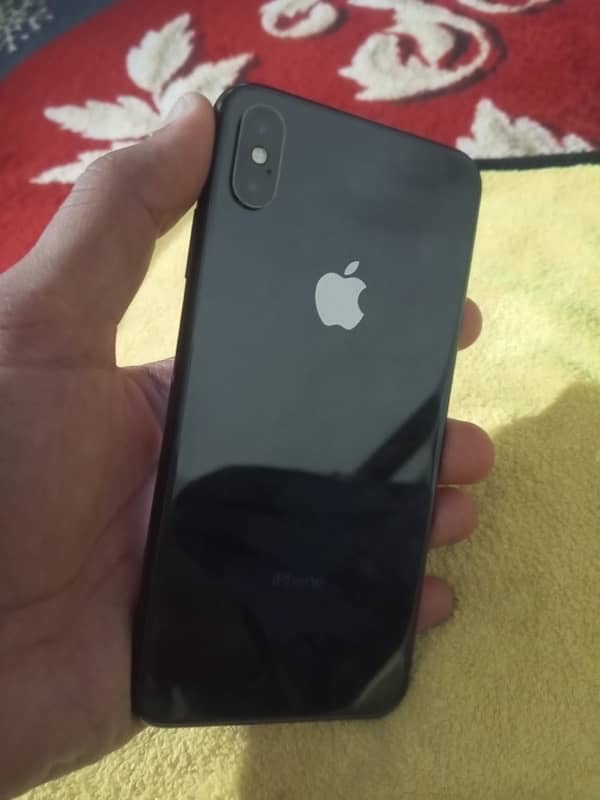 Apple iPhone XS Max 2