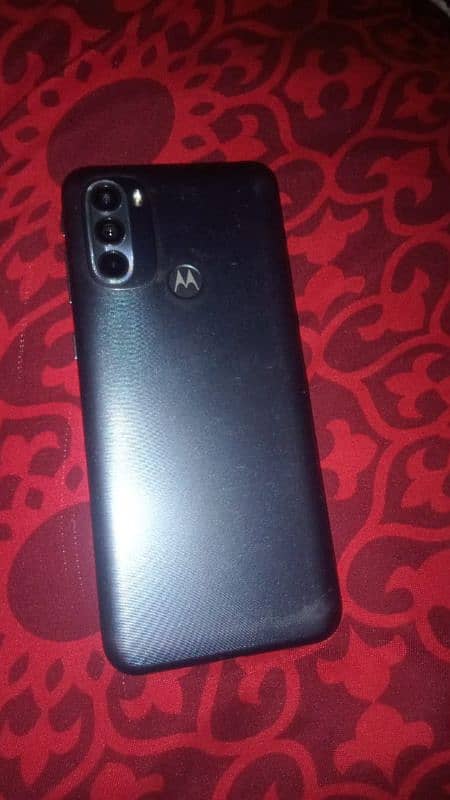 moto G31 phone 1