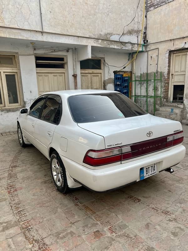 Toyota Corolla se_limited saloon 1994 1