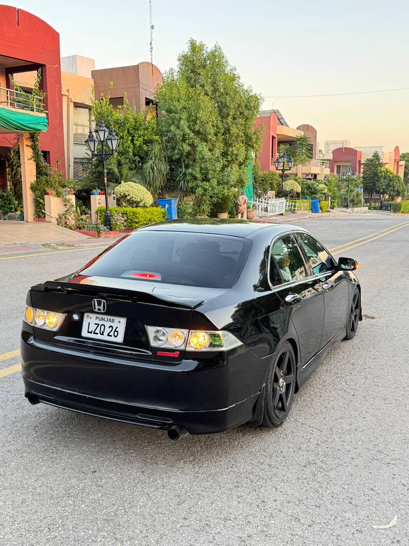 Honda Accord CL9 2003 7