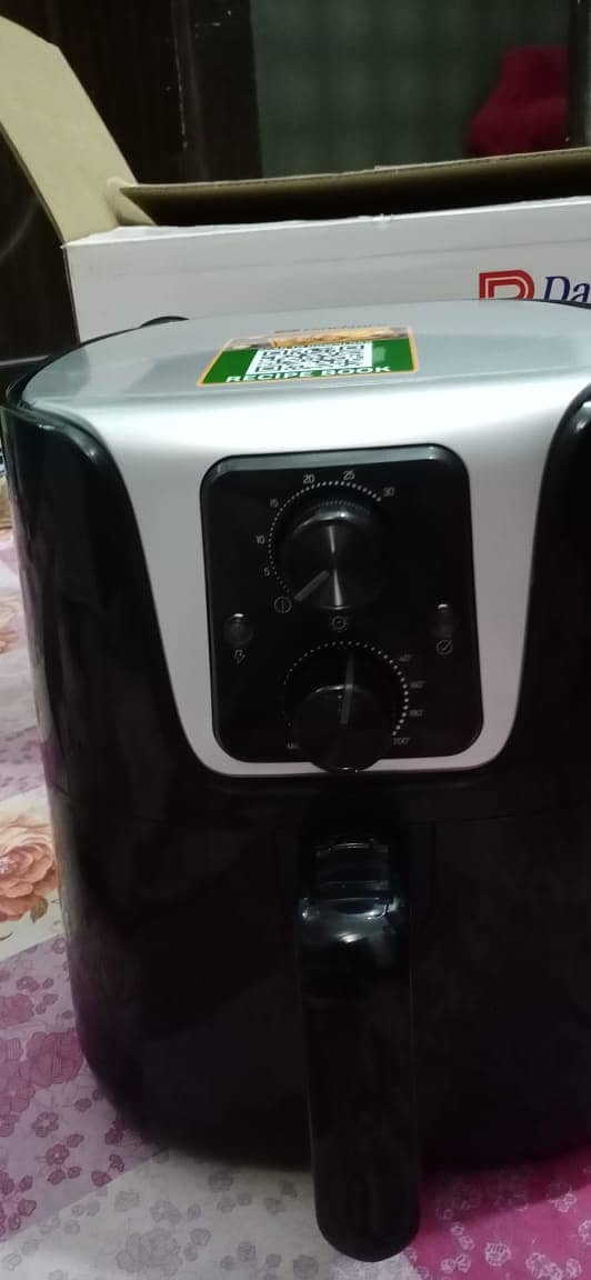 Dawlance Air Fryer DWAF-3013 4