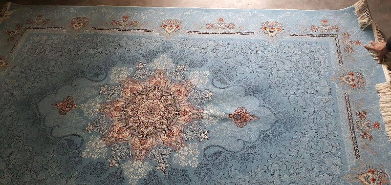 Elegant Irani Hand Lock Carpet for Sale – Excellent Condition 1