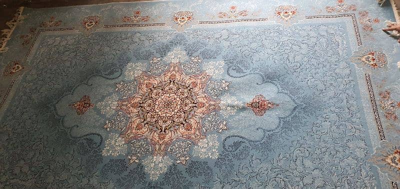 Elegant Irani Hand Lock Carpet for Sale – Excellent Condition 2