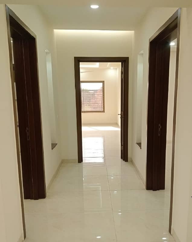 1 Kanal New Upper Portion For Rent In DHA Phase 4, Block AA, Lahore 10